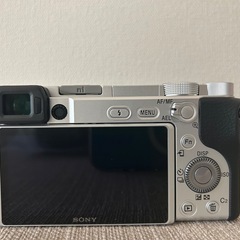 眼新しい SONY α6400 ミラーレス一の画像