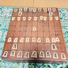 昭和レトロ 将棋盤【駒付き】の画像