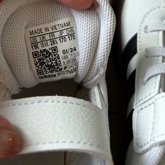 adidas スニーカー　17cmの画像