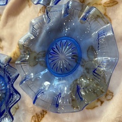 食器 お皿 青 透明の画像