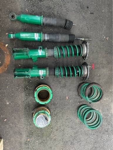 TEINサスペンション　車高調セット