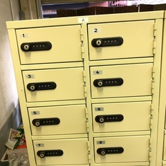貴重品ロッカー48人用の画像