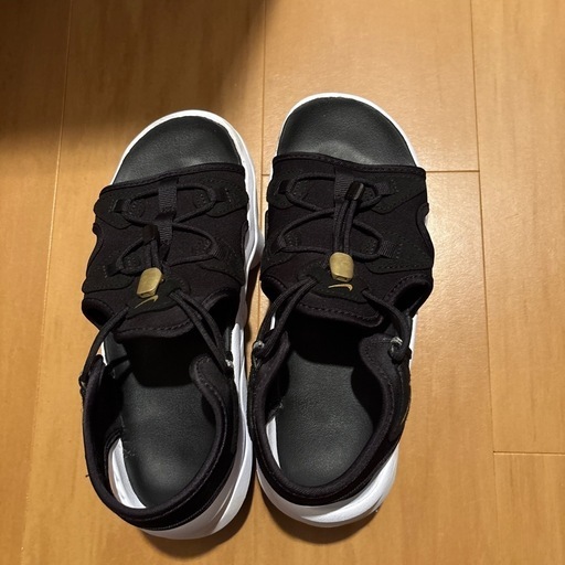 NIKE エアマックスサンダル24センチ