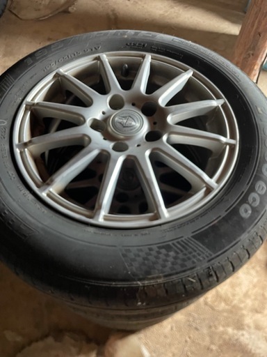 タイヤホイールセット　１９５　６５Ｒ１５