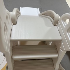 滑り台、ブランコの画像
