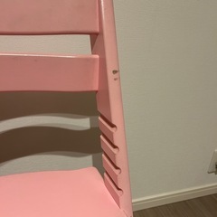 ストッケ　STOKKE トリップトラップ　TRIPP TRAPP　こども椅子 ピンクの画像