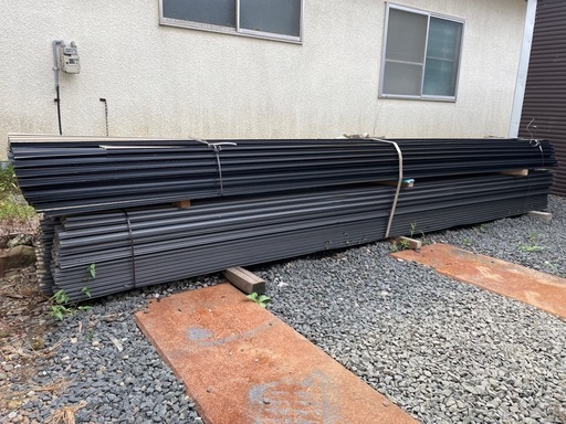 今風のお洒落な　外壁材