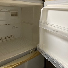 【無料】動作品 冷蔵庫227L（98年式）浜松市 引き取り限定の画像