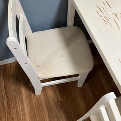 ダイニングテーブル　椅子の画像