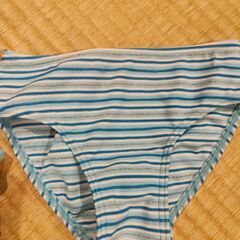 水着　セパレート　女の子　95くらいの画像