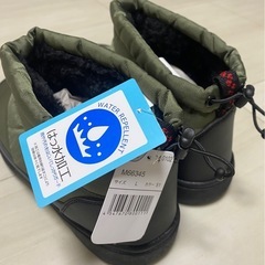 ブーツ　撥水加工　中綿の画像