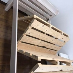 すのこベッド　ホワイトコンセント付きの画像