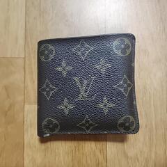 ルイヴィトン2つ折り財布メンズの画像