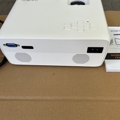 GROVIEW G210 プロジェクタースクリーン付きホームシアターの画像