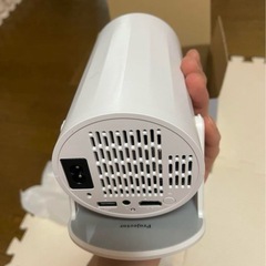 ホームプロジェクター未使用品の画像