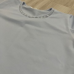 トップス　L 水色の画像