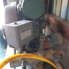 コンプレッサー　１００v　圧縮基の画像