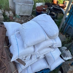 籾殻 無料 京都 亀岡 土嚢に入っています。 の画像