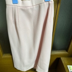 新品未使用　11号ピンクスーツ上下　の画像