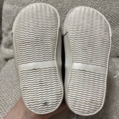 【新品未使用】BdeR ネイビー スリッポンスニーカー 16cmの画像