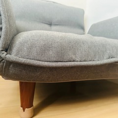 リクライニング ソファベッド（コンパクト・北欧風・デニム調×木脚）の画像