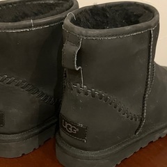 【入手困難☆】UGG CLASSIC MINI DECO 26cmの画像