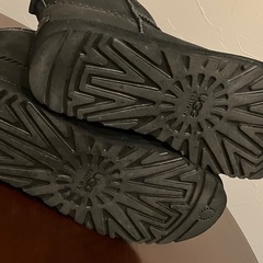 【入手困難☆】UGG CLASSIC MINI DECO 26cmの画像