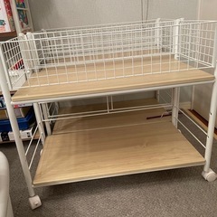 交渉中です。返信できません。すみません。山善　収納ラック　キャスター　押入れ　2個の画像