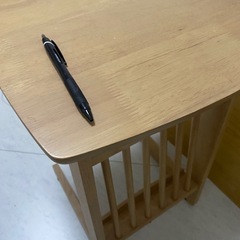 サイドテーブルの画像