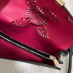 ブラック　ポシェット　財布　の画像