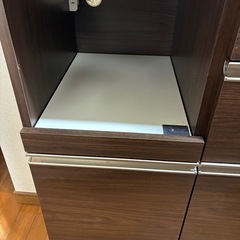 キッチン　食器棚の画像