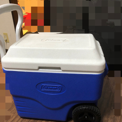 Coleman クーラーボックス 大型 取っ手・キャスター付　ピクニック　キャンプ　の画像