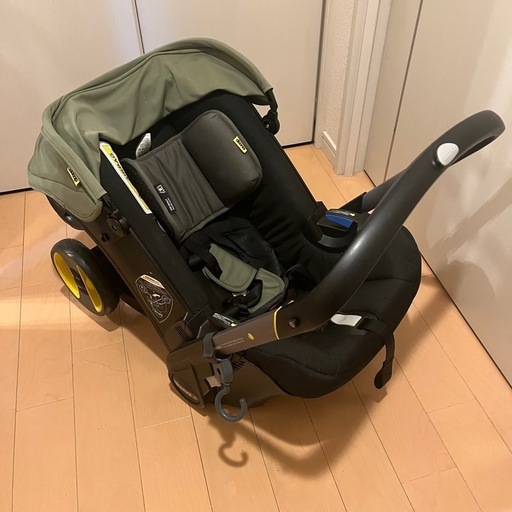 doona(ドゥーナ)チャイルドシート兼
ベビーカー