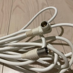 テレビのアンテナケーブル約7mの画像