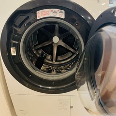 【破格】2019年製Panasonicドラム式洗濯乾燥機　洗剤自動　NA-VX8900　配達無料！の画像