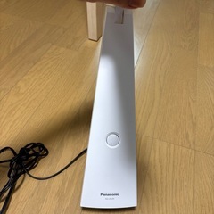 Panasonic LEDデスクライトの画像