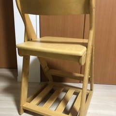 ニトリ 学習椅子 子供椅子の画像