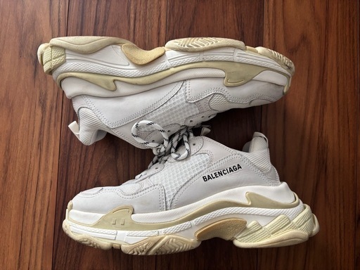 BALENCIAGA tripleS バレンシアガ　トリプルS スニーカー