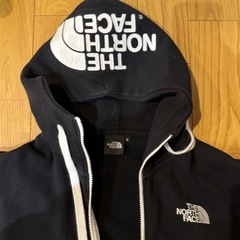 THE NORTH FACEパーカーの画像