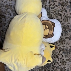 タヌキとキツネ　5周年記念すやすやフレンド　おうちでリラックスの画像