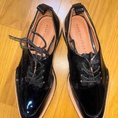 ZARA シューズの画像