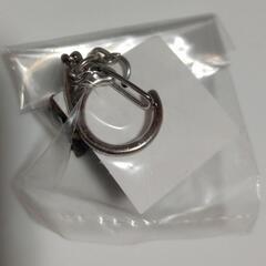【無料・タダですよ～】黒い金魚のキーホルダーの画像