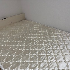 タンスのゲン ベッド セミダブル＆マットレスの画像