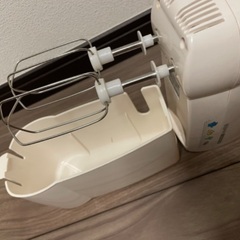 ケース付きハンドミキサー　泡立て器の画像