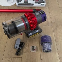 ダイソンV10SV12フロアドック収納新品パイプ付２タイプヘッドから選択式　純正高容量優良バッテリー装着の画像