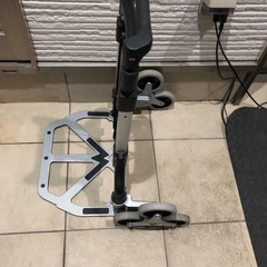 コンパクト折り畳みキャリー　3輪の画像