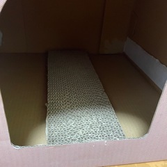【お譲りします】段ボール製キャットハウスの画像