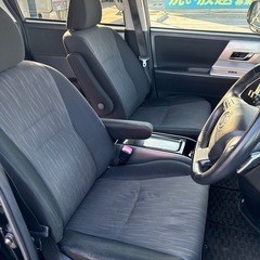  TOYOTA VOXY 整備済み 車検8年2月 乗って帰れますの画像