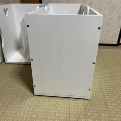 （お話中）本立て棚3個の画像