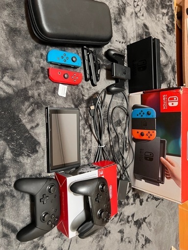 Nintendo Switch本体＋Proコントローラー＋アクセサリーセット